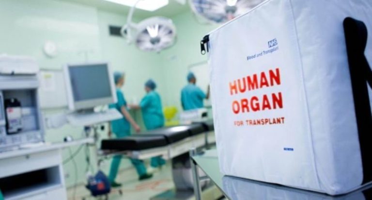 Ο Σπύρος και o Κλεωνής χαρίζουν δεύτερη ευκαιρία στη ζωή σε ανθρώπους στην Ελλάδα και στο εξωτερικό – Το “ευχαριστώ” στους γονείς τους από 32χρονο λήπτη